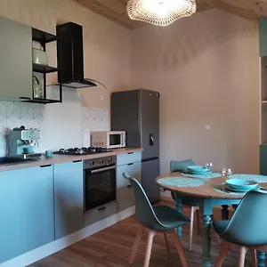  Hébergement de vacances L'estive Du Clozel Le Salers
